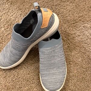 Women’s merrell Blue Slip-On Shoes size 8